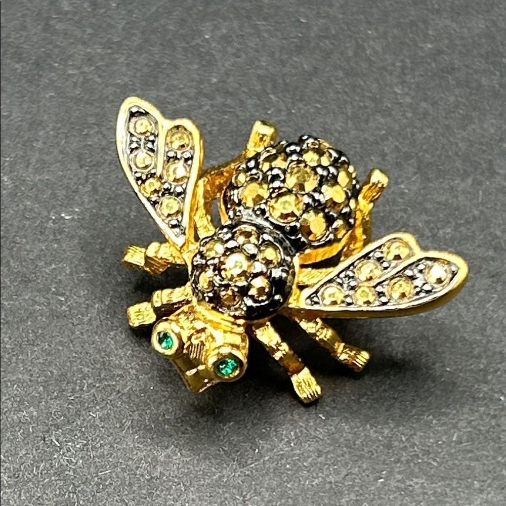Joan Rivers VTG Gold and Black Bee Brooch Pin